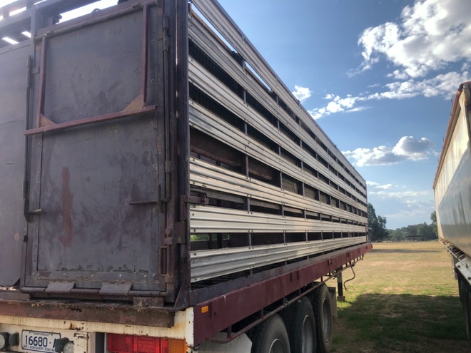 1988 40ft Freight Master Stock Trailer 