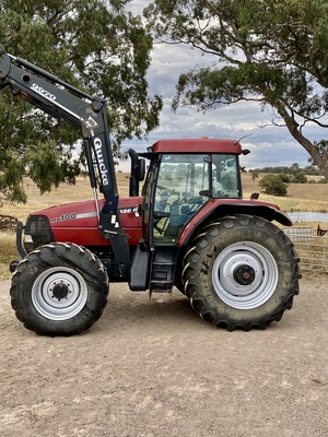 Case IH MX 100 Tractor/Loader