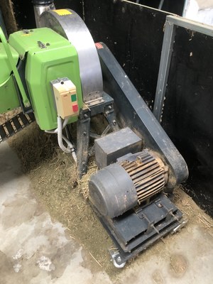 Jas Smith Chaff Cutter with Double Bagging Cyclone