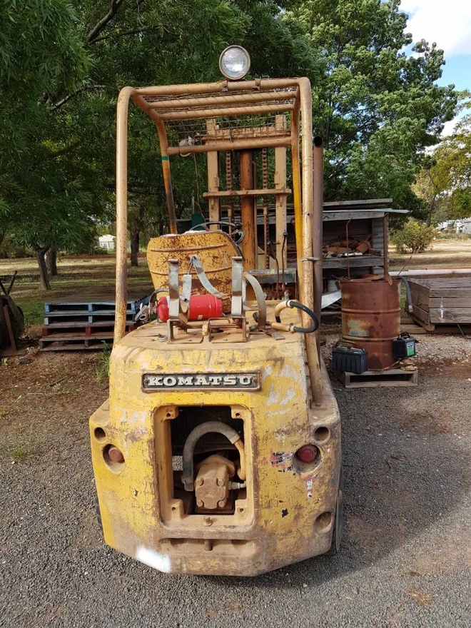 Komatsu FG25 Forklift (Motor Seized)