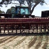 International 511 28 Row Combine (Complete for Wrecking)