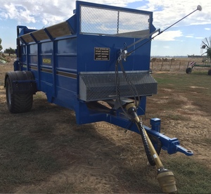2013 MCINTOSH 7.5 MANURE SPREADER FOR SALE - AS NEW!