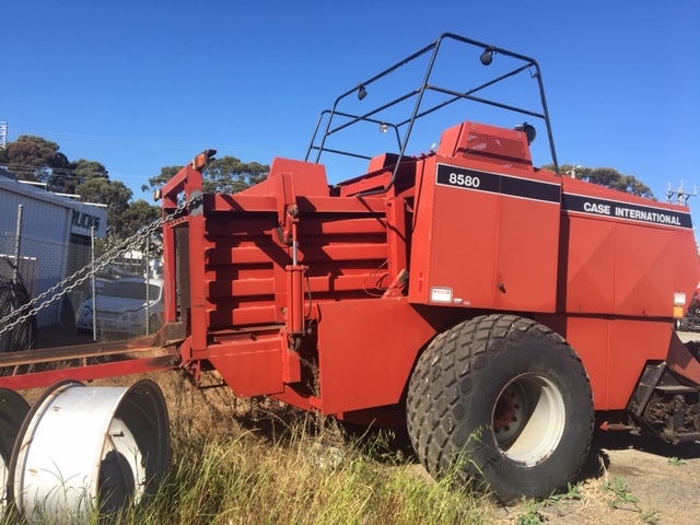 CASE 8580 4X4 LARGE SQUARE BALER