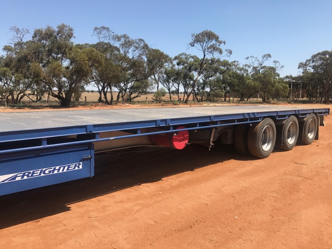 Kenworth K200 & Freighter Drop Deck