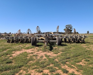 2006 NDF 12M Disc Seeder