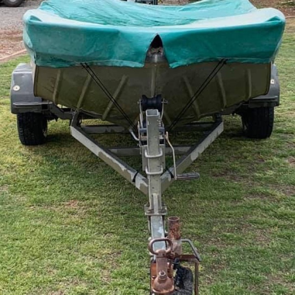 3.7m Stacer Proline in Excellent Condition