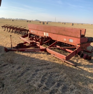 international 511 combine