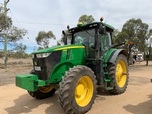 2016 John Deere 7210R Tractor