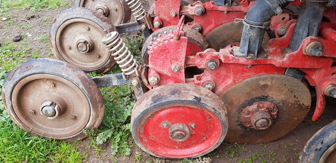 Semeato SSM 27 Disc Seeder