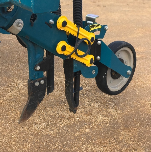 12M Equalizer Air Seeder