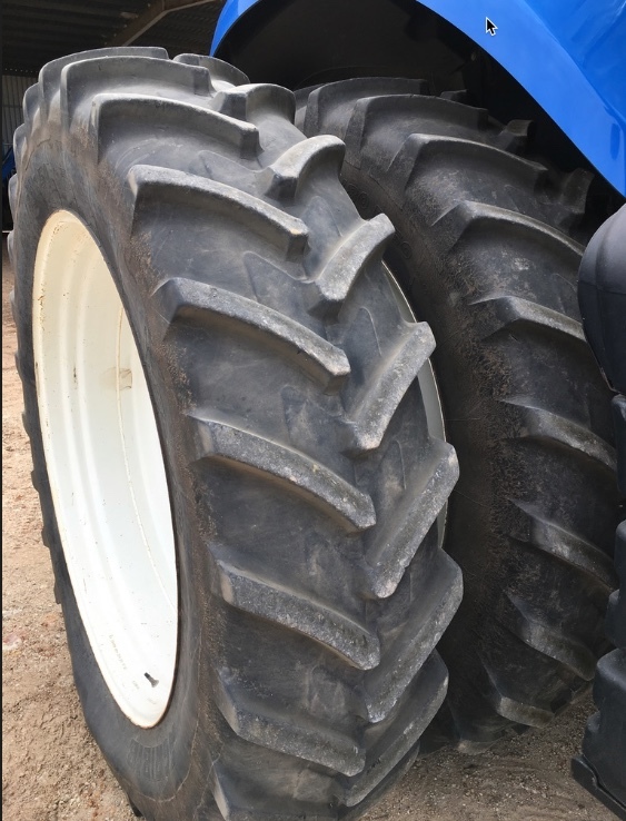 New Tolland T8 300 Tractor