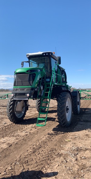 Owner-operated contract sprayer ready for immediate start