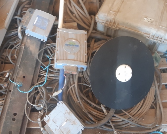 2 x Auto Farm A5 GPS & Base stations