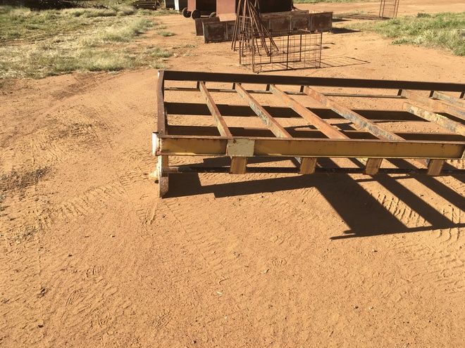 Under Auction - Under Auction (A132) - Truck Tray - 2% + GST Buyers Premium On All Lots 