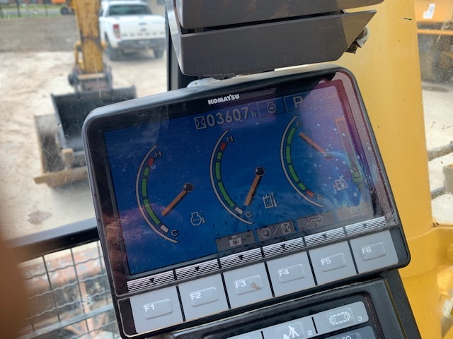 PC138US-8 13T EXCAVATOR