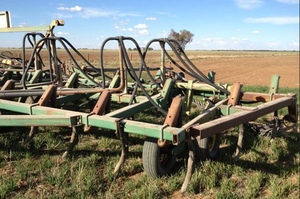 WANTED Chisel Plough / Seeder Bar 30-40ft