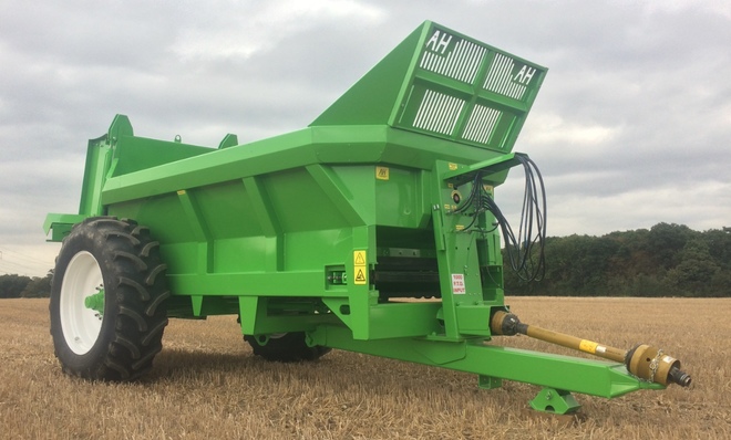 NEW AXON VB800 single axle 12Cm manure spreader For Sale
