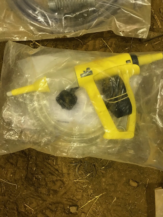 Various Cattle Items - Floating Hooks, Drench Applicators