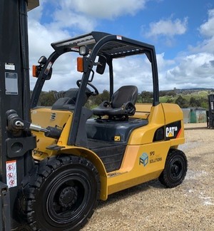 (A146) - 5 Tonne Cat  DP50CN Forklift