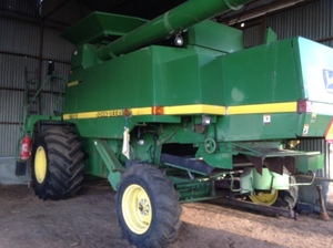 JOHN DEERE CTS2 header harvester