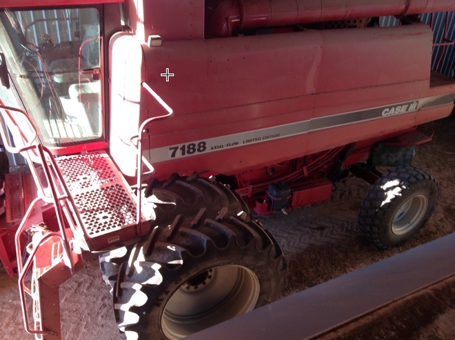 1996 Case IH 2188 with Knuckey Pickup & 2005 Case 39ft Draper Front avaliable