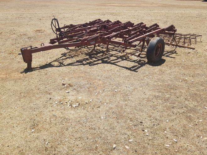 Massey Ferguson 25 Tyne Scarifier