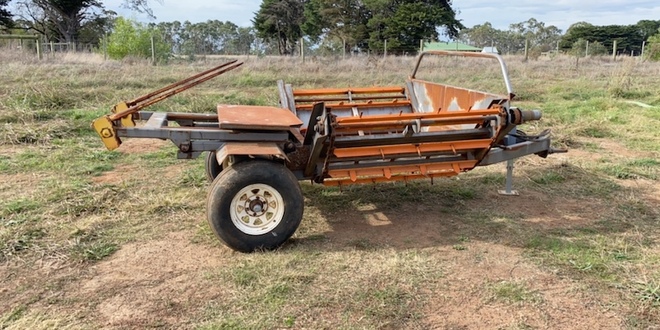 Windmill Warrior Series 2 Bale Feeder