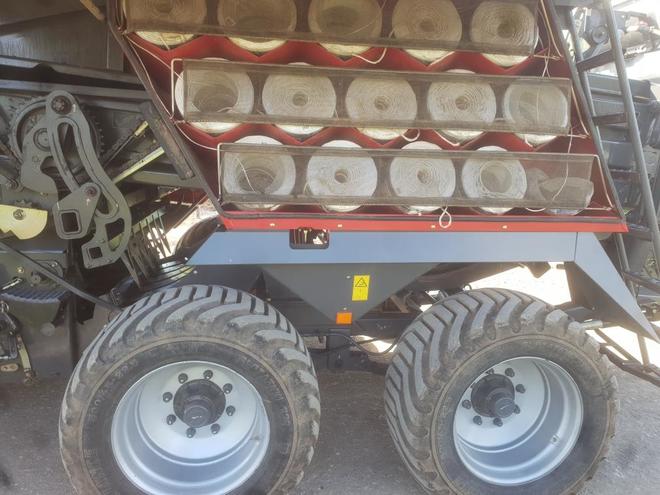 Massey Ferguson 2170 Cutter Big Square Baler