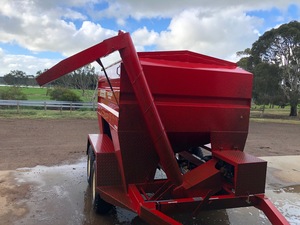 50 bag Bromar twin bin feeder