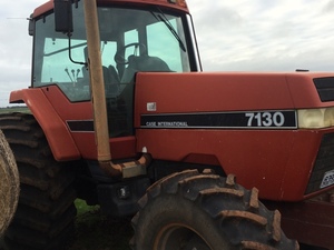 Case IH 7130 Tractor