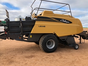2009 CAT Challenger LB34B Baler