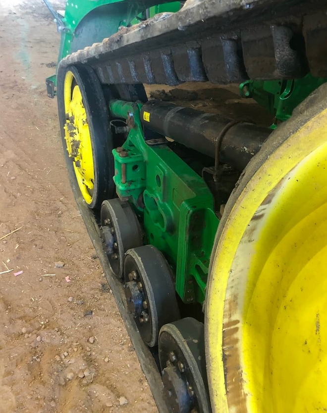 2017 John Deere 8370RT Track Tractor - Can deliver