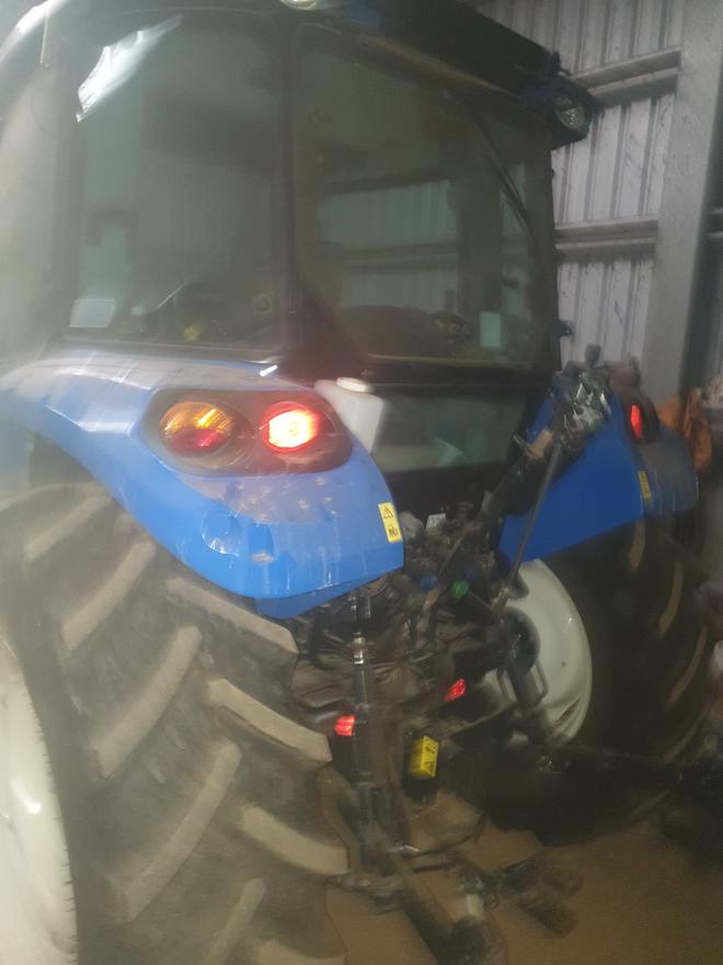 New Holland Front End Loader T4.55 AS NEW only 626 hours 