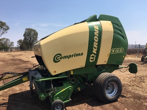 Krone Comprima Baler