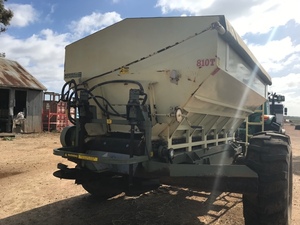 810T Marshall Spreader