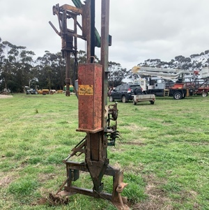Munro Post Driver 