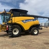 2012 CR8090 New Holland Header & Macdon Front