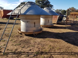 HE Silos Sheep Feeders 3.3 Tonnes