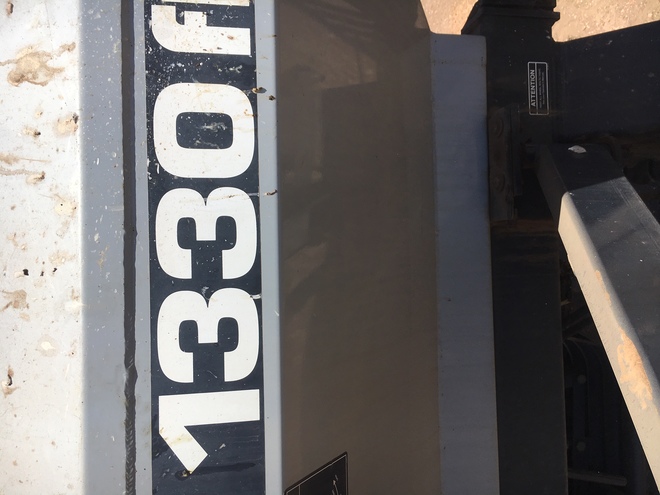 John Deere 610 air seeder