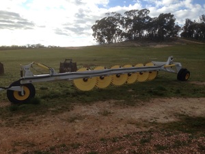 Pedrick Rake 6 Wheel