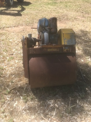 Vibrating Roller with Diesel Motor 