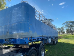1980 O'Phee Tri Axle 43ft Single Deck Stock Crate