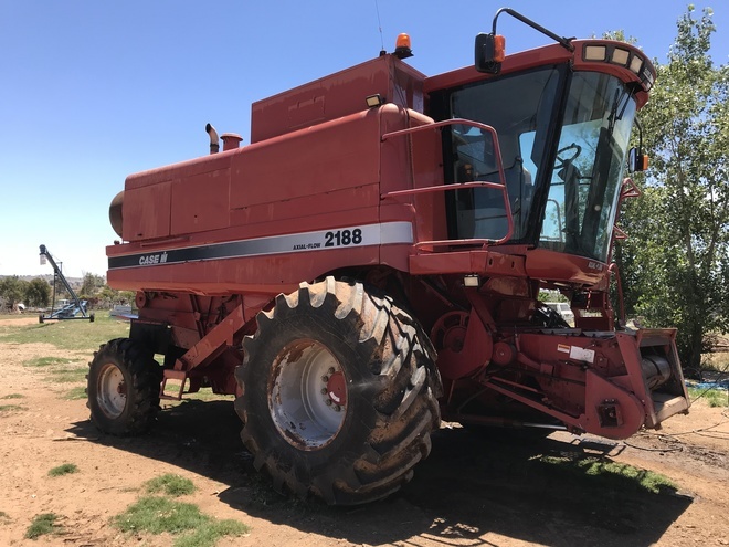 Case 2188 Header with MacDon 960 Front