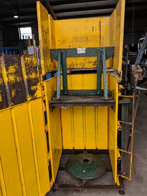 Woolpress Morton Baker Semi side Pinner 240 Volts