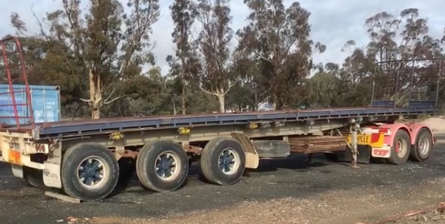 Ophee  28ft sliding tri convertible tipper