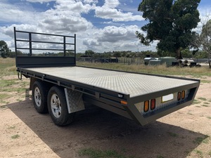 2019 Hunter Trailers Flat Top 15'x7 Trailer with removable Sheep Crate