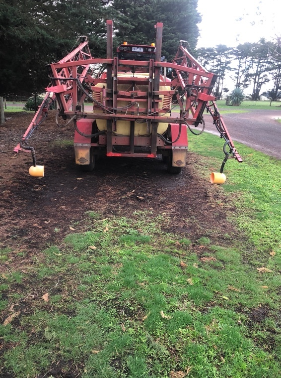 Hardi Navigator Boom Spray