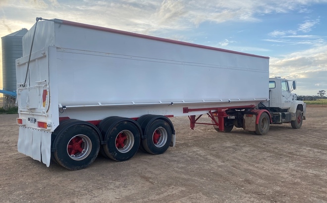 Jamor 32ft Tri Axle Tipper