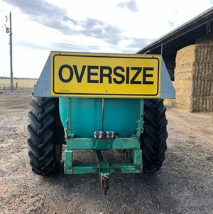 Gold acres boom spray plus 28M trailing boom