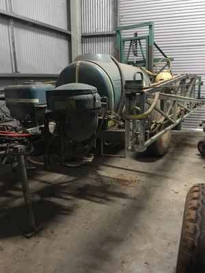 18-20m Goldacres 2000L Boomspray (Trailing)